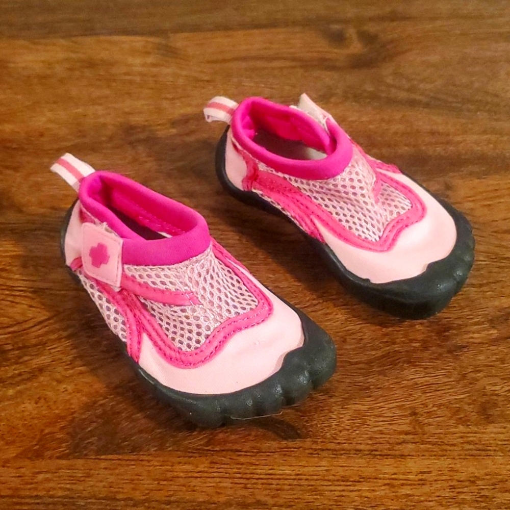 Swim Shoes 5-6c